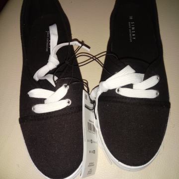 Nove superge 38