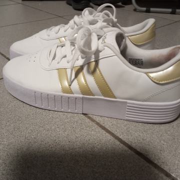 superge Adidas.