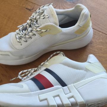 Tommy Hilfiger 39 - novi