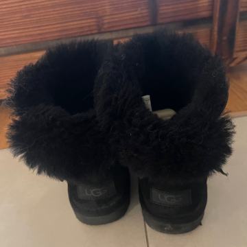 Ugg čevlji