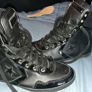 Usnjeni supergi - CONVERSE št. 38