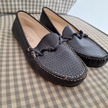 Ženske mokasinke Lasocki usnjene črne št. 38 (Nove)