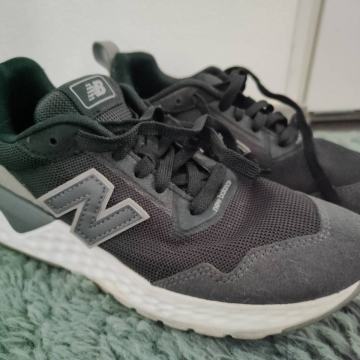 Ženske superge New Balance št. 37,5