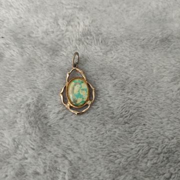 prodam obesek za verižico