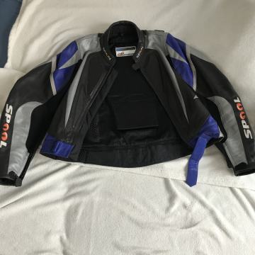 motoristični kombinezon št. 56