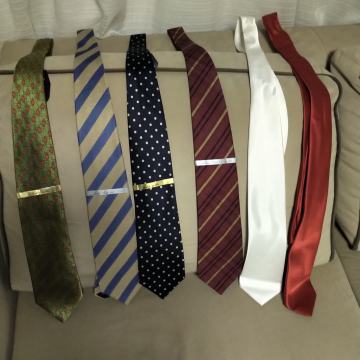 Prodam  svilene kravate Svilanit 100% svila kom.po  15eu