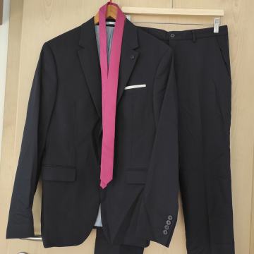 Zara moška obleka S/M