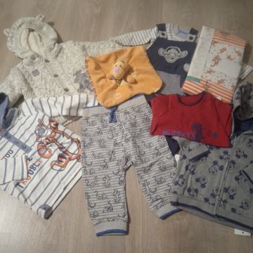 komplet novih oblačil dojenček 3-6m, nekaj 6-9m +podarim