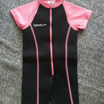 Otroski neopren pajac, kopalke 68 Speedo, novo
