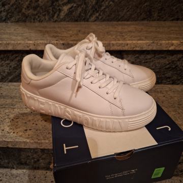 Čevlji tommy jeans