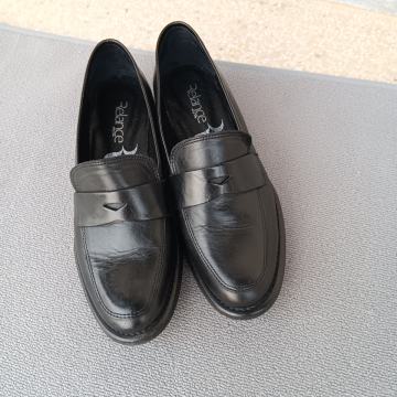 ČRNI MOKASINI USNJENI ŠT. 36