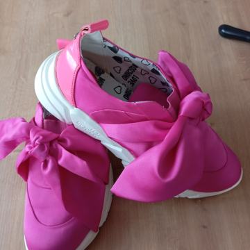 MOSCHINO ORIGINAL ROZA ČEVLJI 41