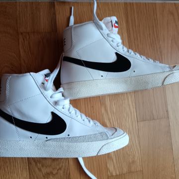 Nike 35,5