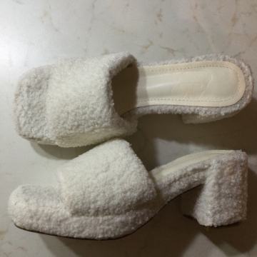 Prodam nove bukle natikače