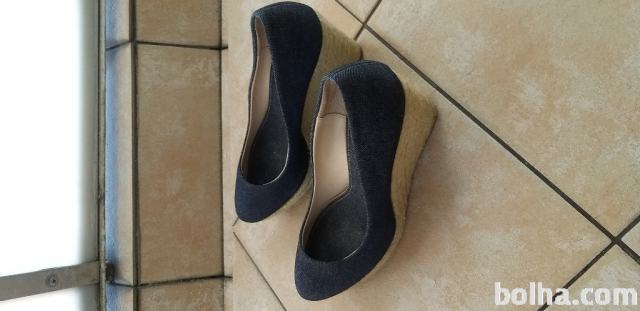 Ženski čevlji ZARA, št. 39