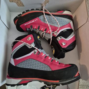 Ženski gorniški čevlji La sportiva 38,5 st.