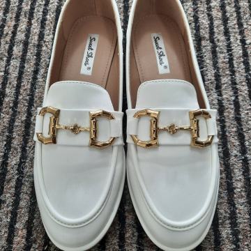 Ženski nizki čevlji Sweet Shoe