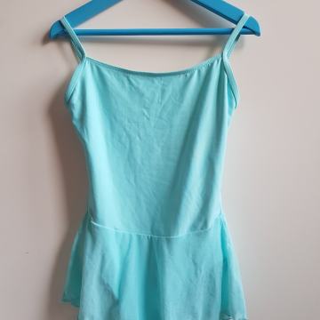 Baletni dres velikost XS za 10 let