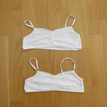 dekliški modrček št. 170/176 (DEJANSKA VELIKOST JE ŠT. 158/164)