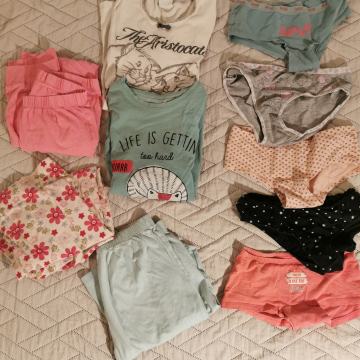 Komplet za punco, spodnjice in pižame