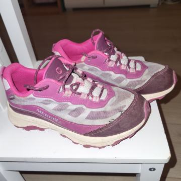 Nizki pohodni cevlji Merrell st. 33