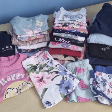 Oblačila za punco št. 122- 128