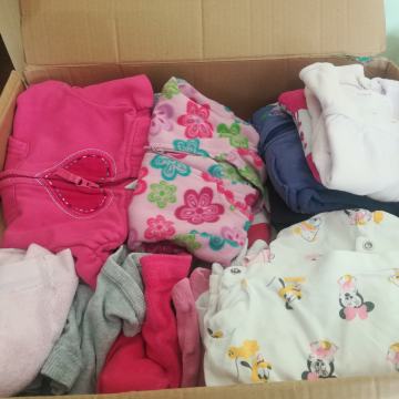 Oblačila št. 68 in 74