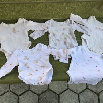 Otroški bodiji, pajaci, kompleti s kapco, majice številka 68