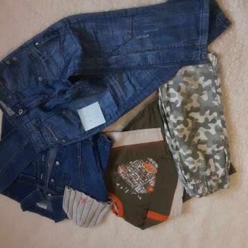 Prodam fant.oblačila v.122 (jeans hlače,jakna,majica,kapri,kapa)15eur