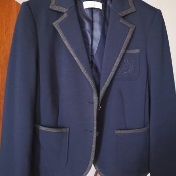 Mornarski stil, rahlo raztegljiv temno moder blejzer 44