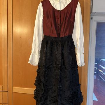 Gorenjska narodna noša - ŽENSKA