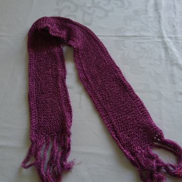 Odličen pleten modni šal ZELO UGODNO naprodaj zaradi selitve