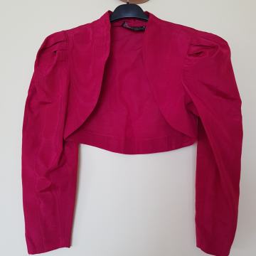 STEPPIN OUT NEW YORK RDEČ SVEČAN BOLERO M