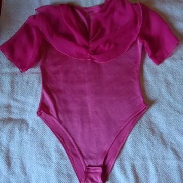 ZELO UGODNO zaradi selitve! Lep ženski body, majčka naprodaj