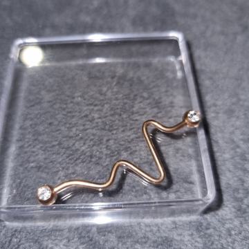 Industrial piercing za uho