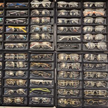 Korekcijska očala mešano