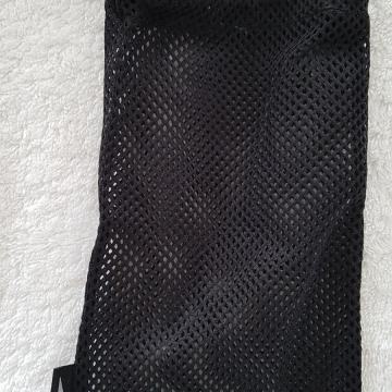 Mrežast ovitek za plavalna očala, naprodaj 2 kom