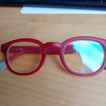 Brezhibna očala z dioptrijo + 1,5