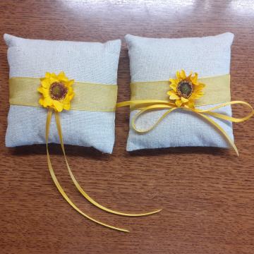 Poročna blazinica za prstana