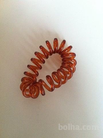 revolucionarna gumica za spenjanje las v čop, figo... prodam