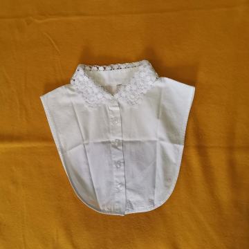 Ženski snemljiv ovratnik