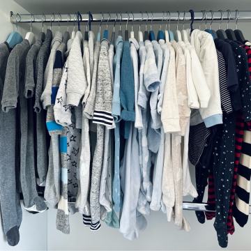 Oblačila za dojenčka od 0-12 mesecev