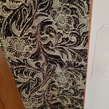 TOPSHOP NOVE ČRNO ZLATE SVETLEČA PAJKICE S