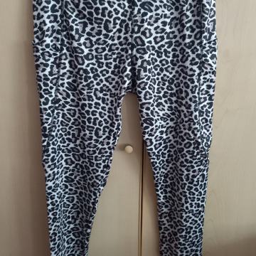 Ženske pajkice z leopardjim vzorcem, M