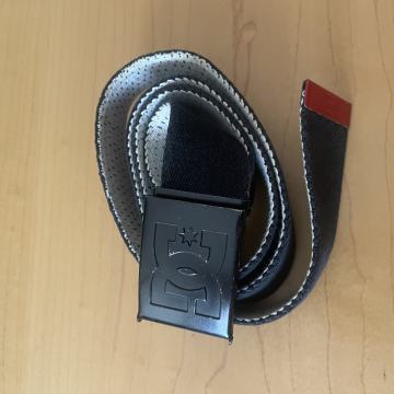 PAS DC DOLŽINA 115 CM, ČRN