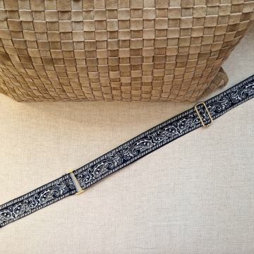 Pas za torbo – etno stil