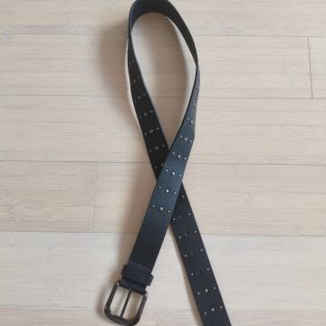 Pas, usnjen, črn z draguljčki, št. 160