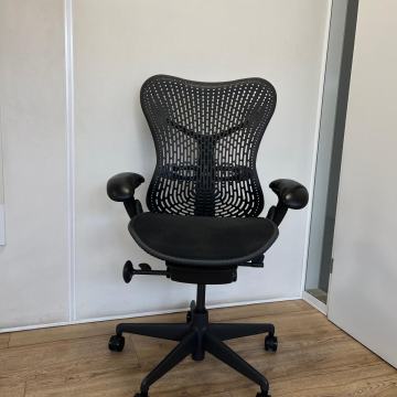 Refurbished Herman Miller Mirra Black Edition