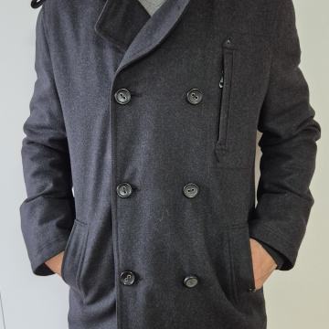 Moški plašč velikost L + brezrokavnik gratis