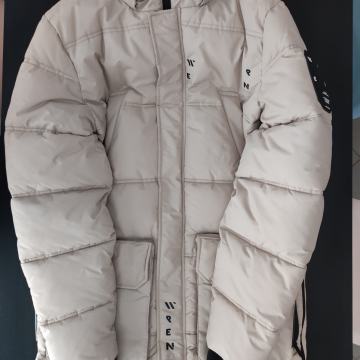 Nov House Brand prešit plašč s kapuco M
